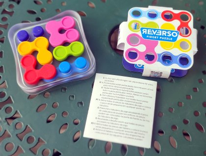 Reverso fidget puzzle